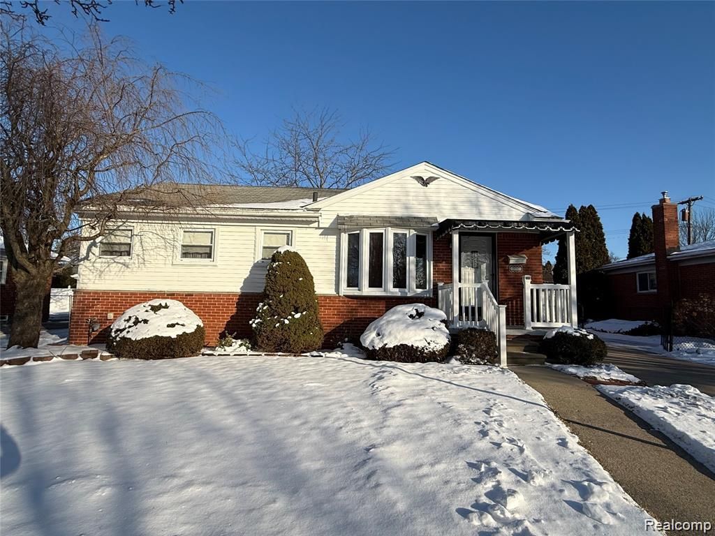 2941 Maxwell Street, Trenton, MI 48183