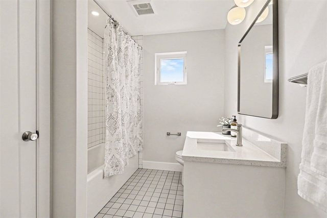 209 Sunset Road, Ann Arbor, MI 48103