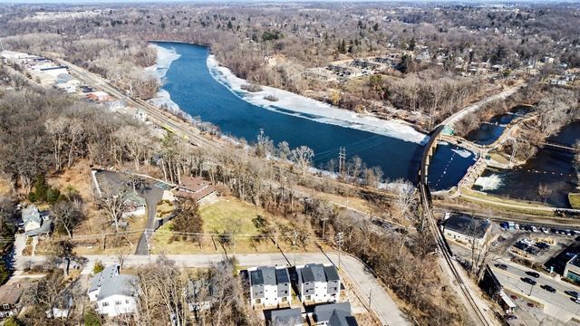 209 Sunset Road, Ann Arbor, MI 48103