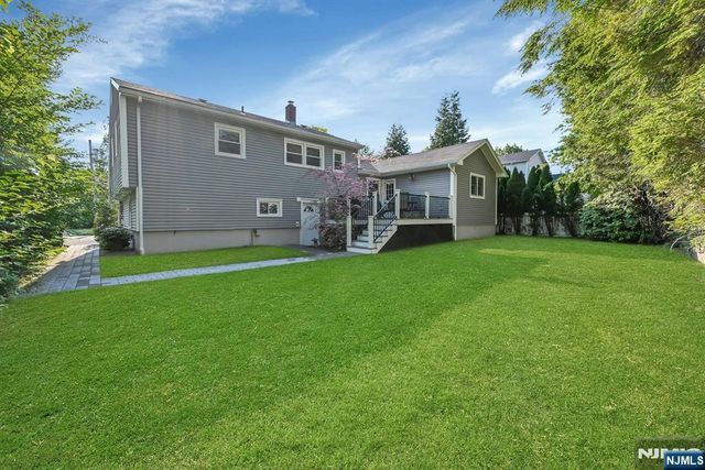 34 Eastbrook Drive, River Edge, NJ 07661