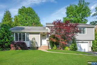 34 Eastbrook Drive, River Edge, NJ 07661