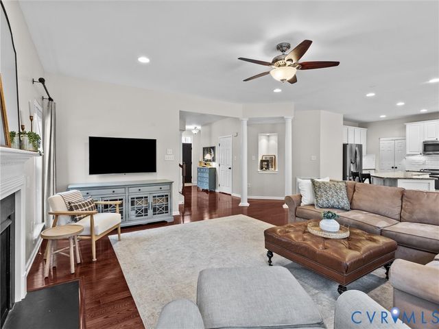 14384 Charter Landing Dr, Chesterfield, VA 23114
