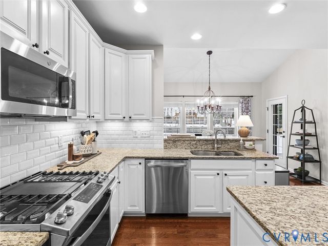 14384 Charter Landing Dr, Chesterfield, VA 23114