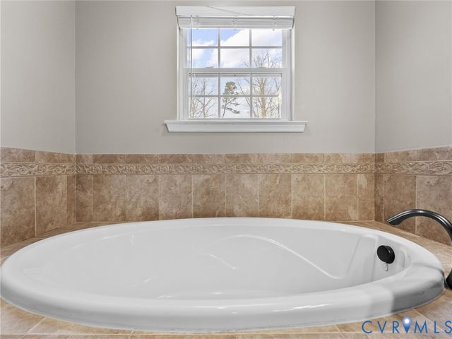 14384 Charter Landing Dr, Chesterfield, VA 23114