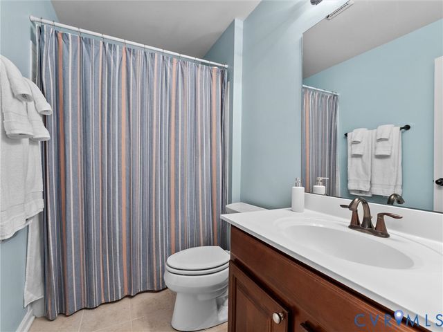 14384 Charter Landing Dr, Chesterfield, VA 23114