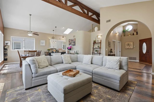 9643 Indian Creek, Escondido, CA 92026