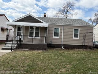 12200 Helen Street, Southgate, MI 48195