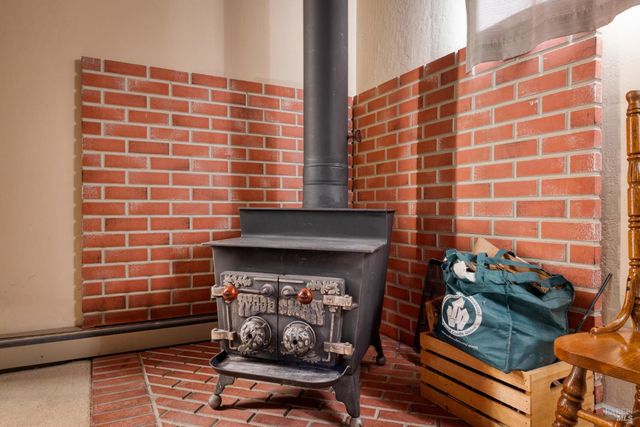 140 Buena Vista Ave, Point Reyes Station, CA 94956