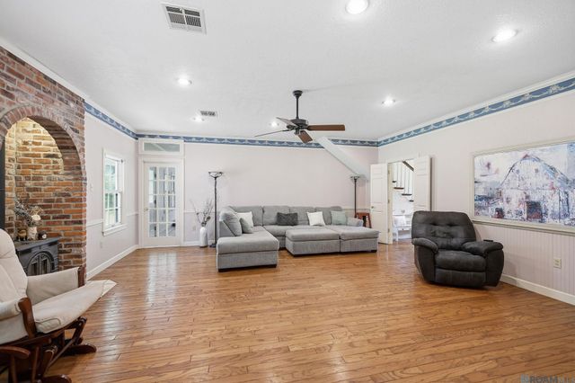 11629 E Brickyard Rd, Hammond, LA 70401