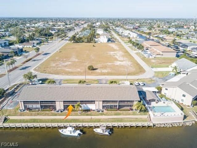4727 SW 13th AVE 203, Cape Coral, FL 33914