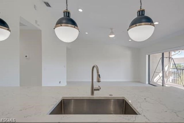 4727 SW 13th AVE 203, Cape Coral, FL 33914