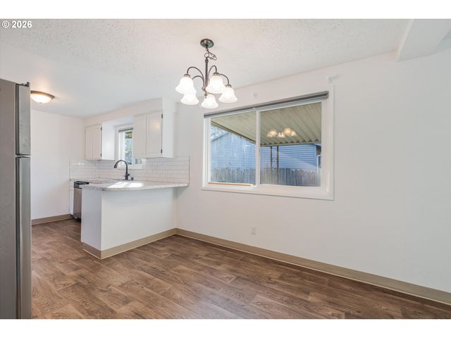 10100 Nw 23RD Ave, Vancouver, WA 98685