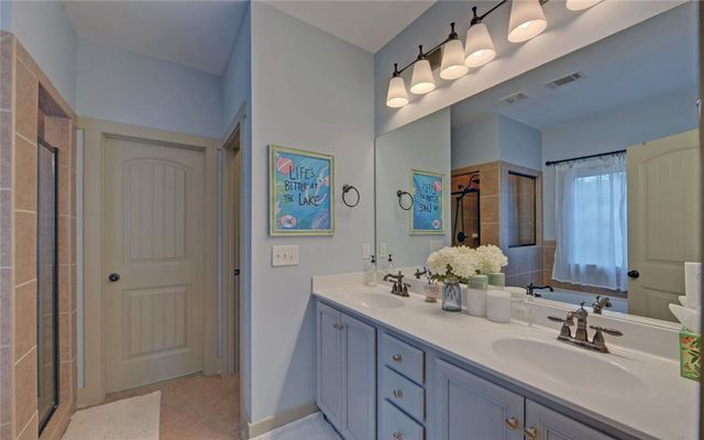 819 Tranquility Lane, Hartwell, GA 30643