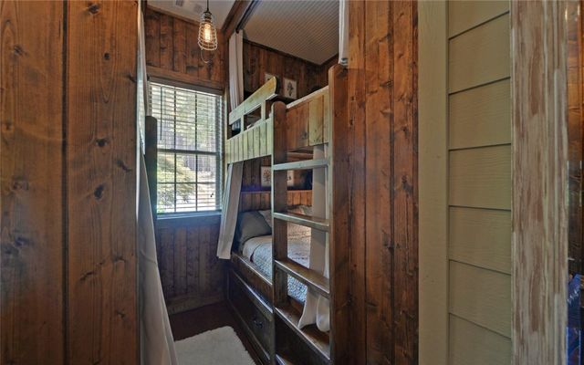 819 Tranquility Lane, Hartwell, GA 30643