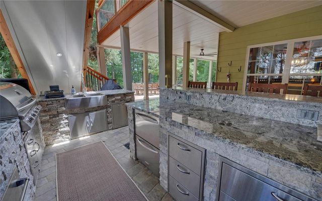 819 Tranquility Lane, Hartwell, GA 30643