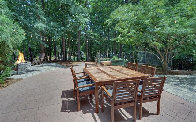 819 Tranquility Lane, Hartwell, GA 30643