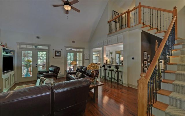 819 Tranquility Lane, Hartwell, GA 30643