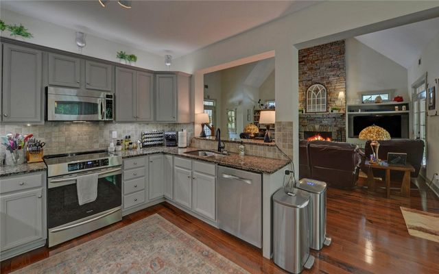 819 Tranquility Lane, Hartwell, GA 30643