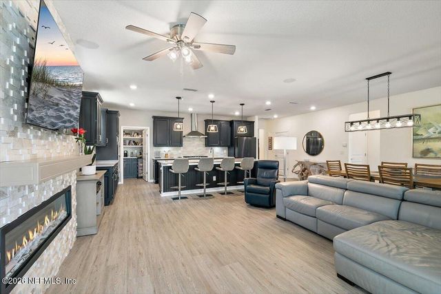 131 LANTERN POST Way, Ponte Vedra, FL 32081