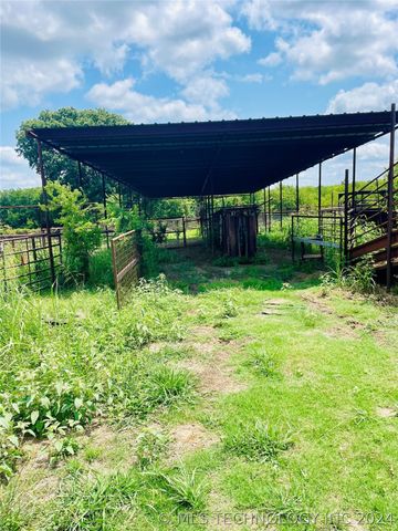 9162 State Hwy 78, Hendrix, OK 74741