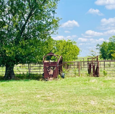 9162 State Hwy 78, Hendrix, OK 74741