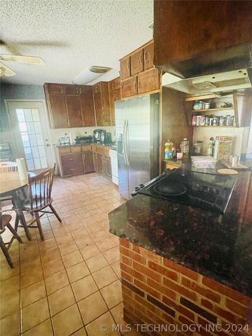 9162 State Hwy 78, Hendrix, OK 74741
