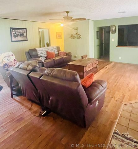 9162 State Hwy 78, Hendrix, OK 74741
