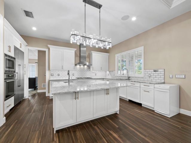 5618 BRITANNIA DRIVE, Sarasota, FL 34231