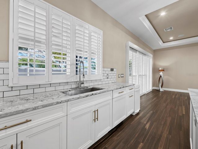 5618 BRITANNIA DRIVE, Sarasota, FL 34231