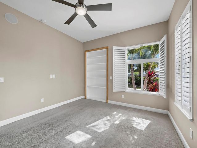 5618 BRITANNIA DRIVE, Sarasota, FL 34231