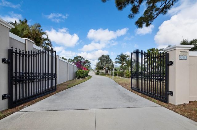 5618 BRITANNIA DRIVE, Sarasota, FL 34231