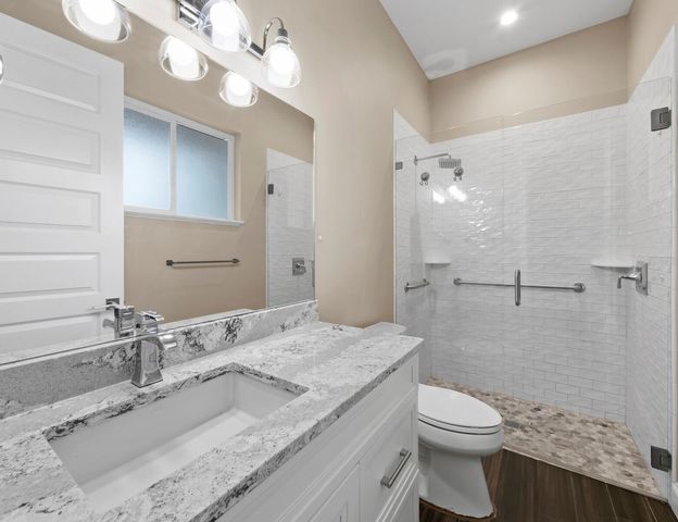 5618 BRITANNIA DRIVE, Sarasota, FL 34231