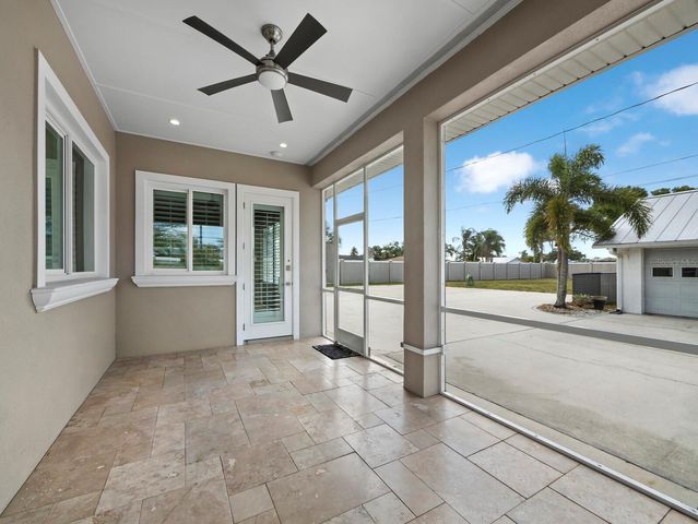 5618 BRITANNIA DRIVE, Sarasota, FL 34231