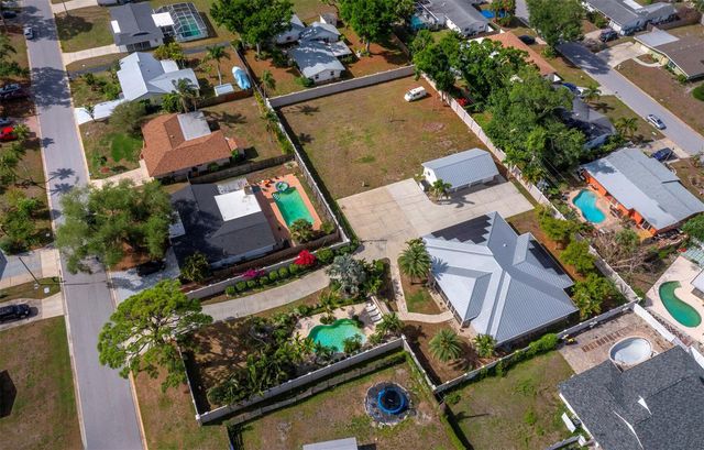 5618 BRITANNIA DRIVE, Sarasota, FL 34231