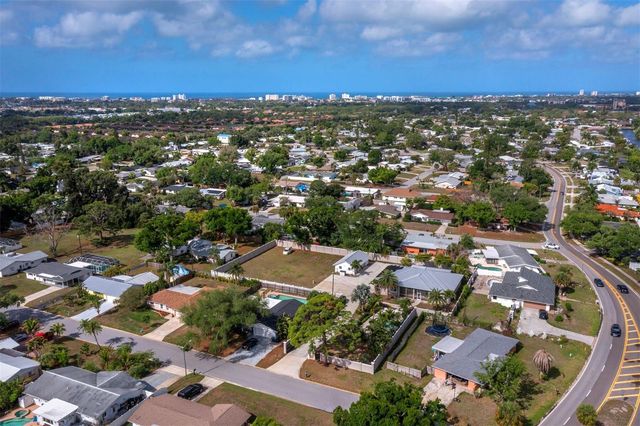 5618 BRITANNIA DRIVE, Sarasota, FL 34231