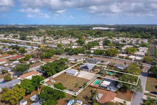 5618 BRITANNIA DRIVE, Sarasota, FL 34231