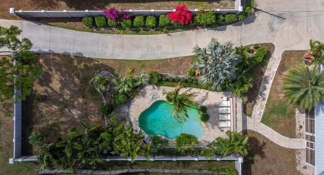5618 BRITANNIA DRIVE, Sarasota, FL 34231
