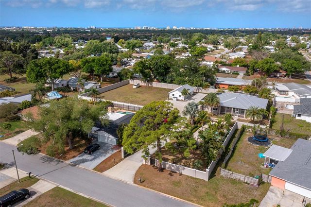 5618 BRITANNIA DRIVE, Sarasota, FL 34231