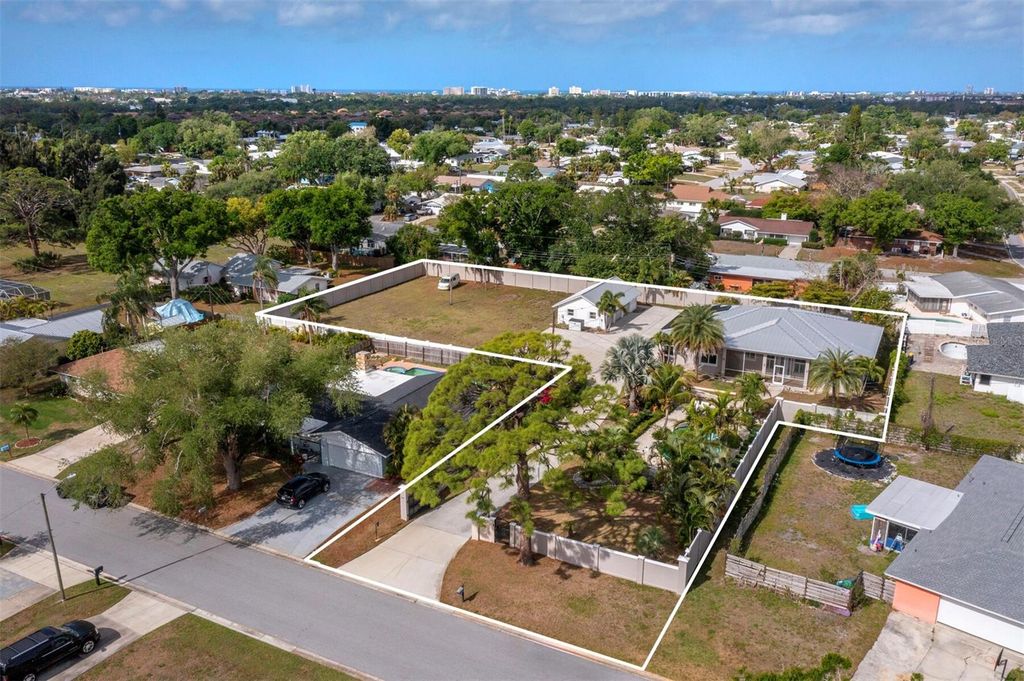 5618 BRITANNIA DRIVE, Sarasota, FL 34231