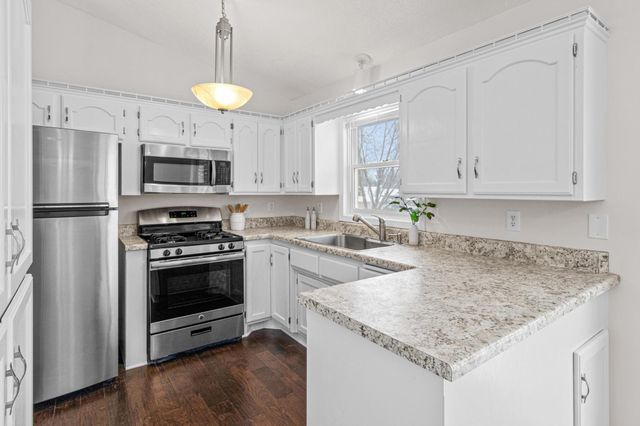 3700 Bryant Circle, Anoka, MN 55303