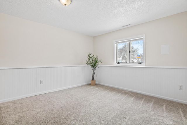 3700 Bryant Circle, Anoka, MN 55303