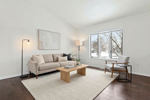 3700 Bryant Circle, Anoka, MN 55303