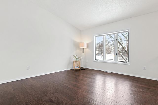 3700 Bryant Circle, Anoka, MN 55303