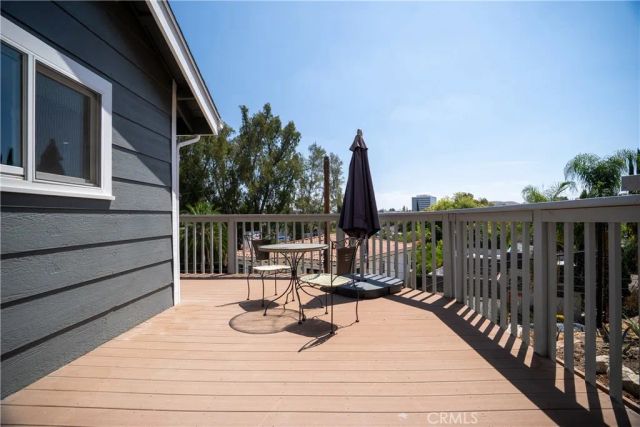 5335 Campo, Woodland Hills, CA 91364