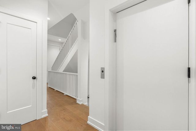 660 FAIRMOUNT AVE, Philadelphia, PA 19123