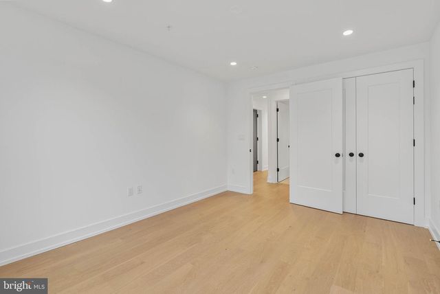 660 FAIRMOUNT AVE, Philadelphia, PA 19123