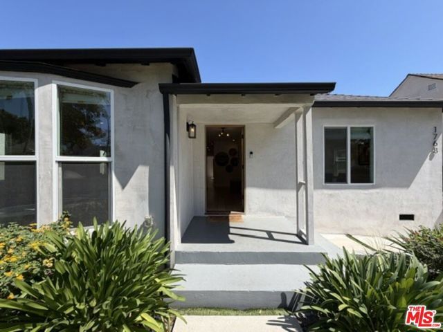 1768 S Fairfax Avenue, Los Angeles, CA 90019