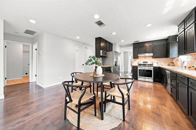 2605 Oakwood Glen DR, Cedar Park, TX 78613