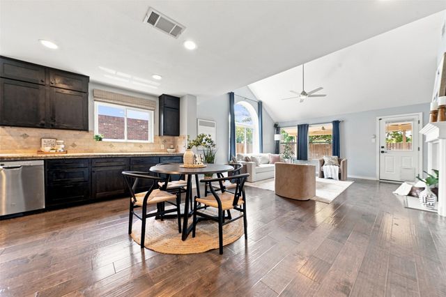 2605 Oakwood Glen DR, Cedar Park, TX 78613