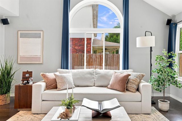 2605 Oakwood Glen DR, Cedar Park, TX 78613